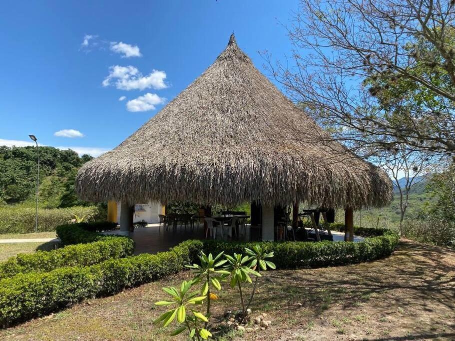 Finca Campestre Con Hermosa Vista Anapoima Eksteriør billede